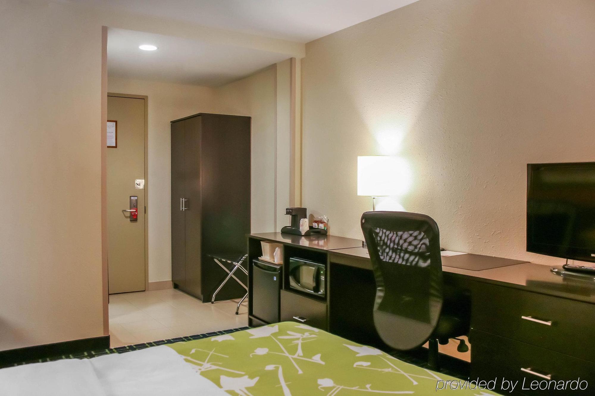 New Lodge Winnipeg Bagian luar foto