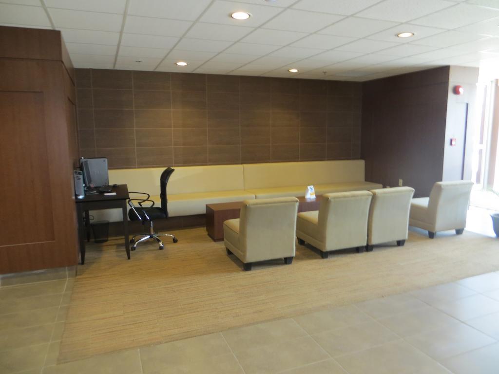 New Lodge Winnipeg Bagian luar foto