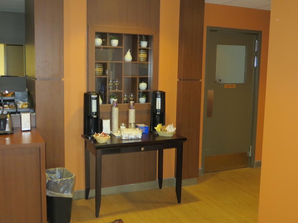 New Lodge Winnipeg Bagian luar foto